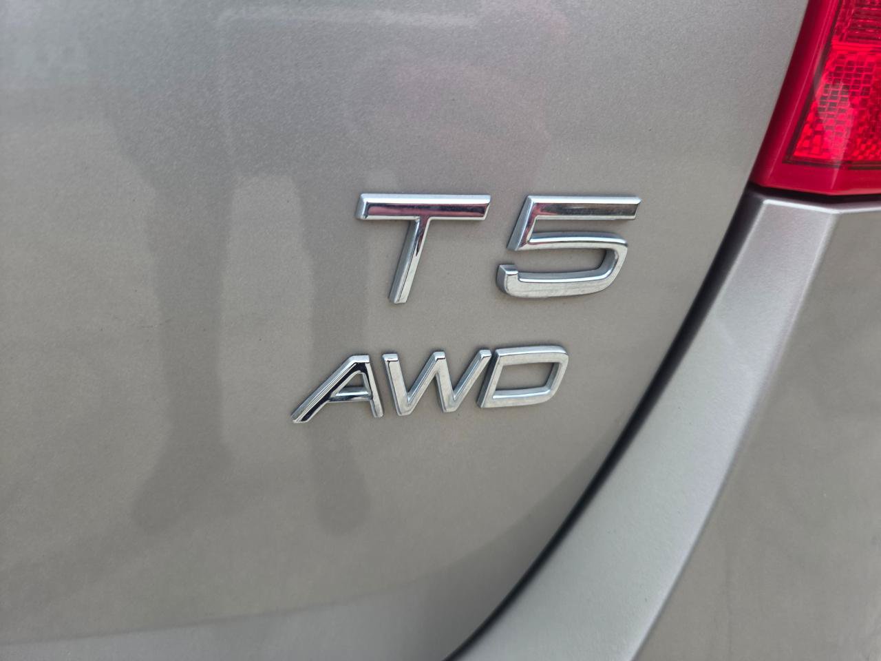 Used 2015 Volvo V60 T5 Premier w/ Convenience Package AWD/4WD image 40