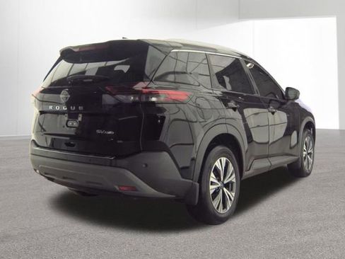 Used 2023 Nissan Rogue SV w/ SV Premium B Package image 2