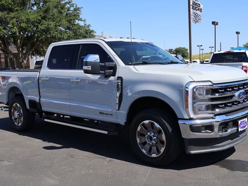 Used 2025 Ford F250 Lariat w/ Chrome Package AWD/4WD image 15