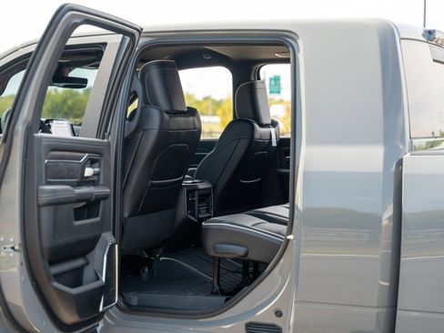Used 2026 RAM 2500 Laramie w/ Night Edition image 37
