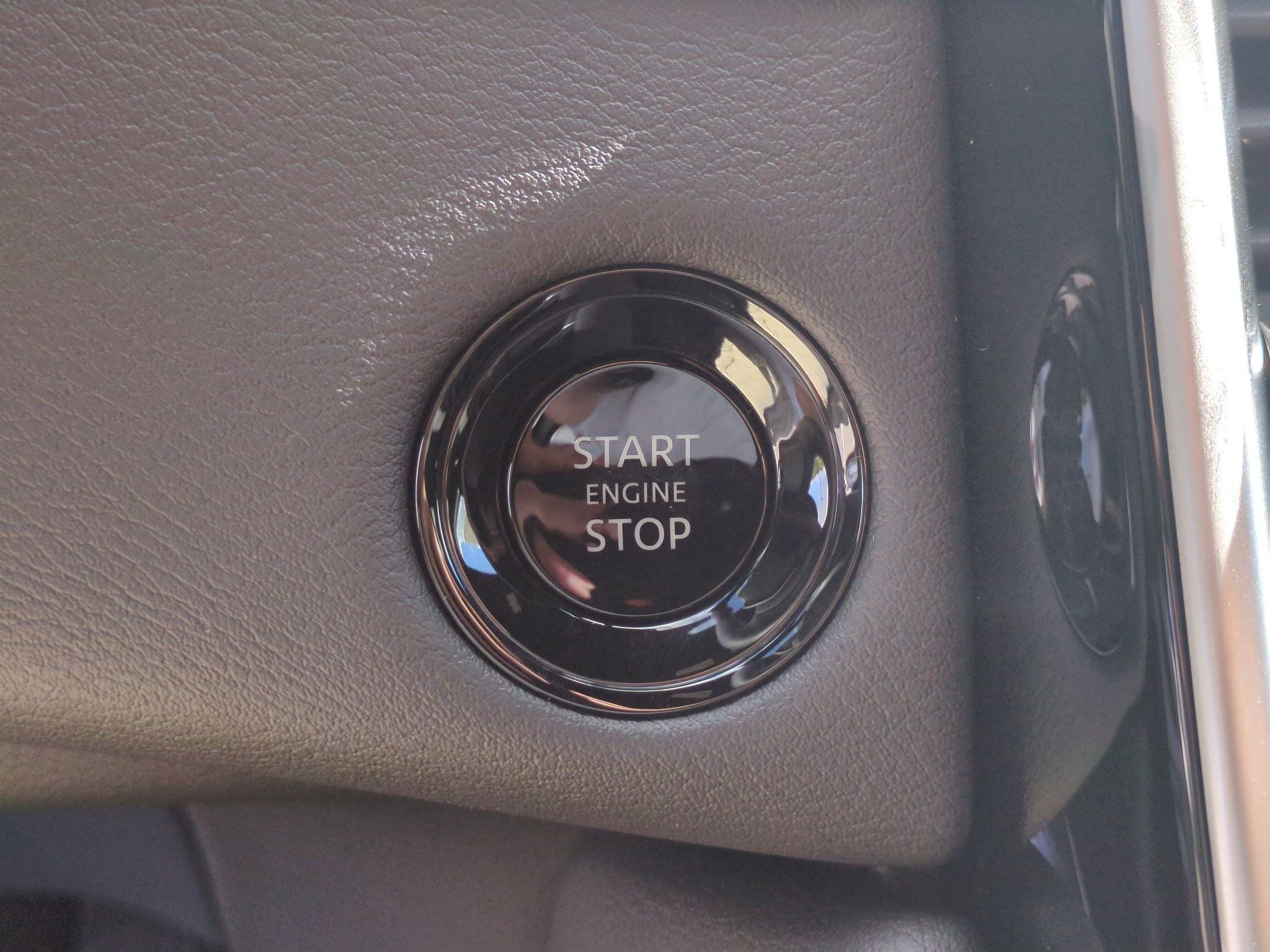 New 2026 Nissan Armada SL w/ Captain's Chari Seat Package AWD/4WD image 25