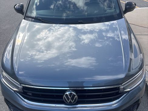 Used 2022 Volkswagen Tiguan SE R-Line AWD/4WD image 8