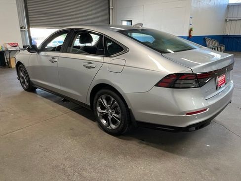 Used 2025 Honda Accord EX-L image 5