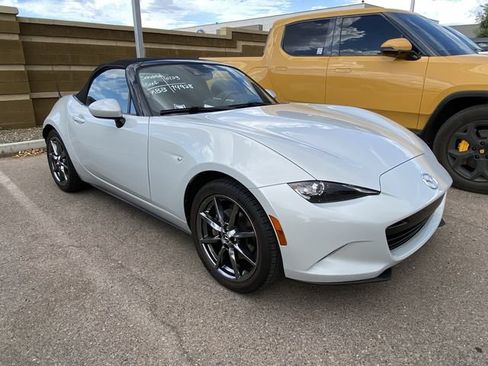 Used 2016 MAZDA MX-5 Miata Grand Touring RWD image 5