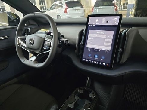 New 2025 Volvo EX30 Plus w/ Protection Package Premier image 16