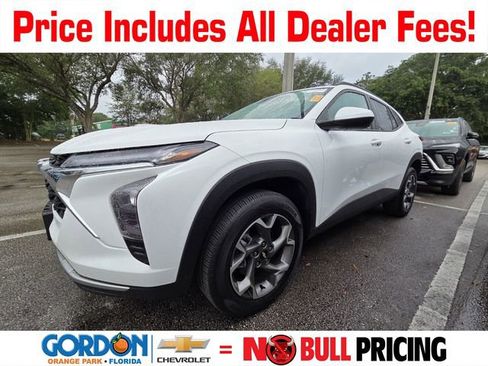 Certified 2025 Chevrolet Trax LT w/ LT Convenience Package FWD image 1