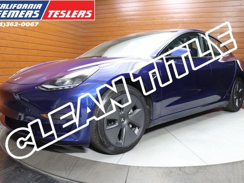 Used 2023 Tesla Model 3 Standard Range image 1