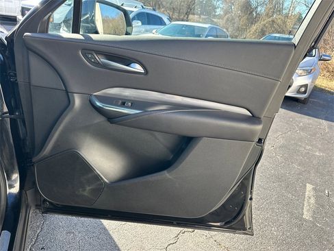 Certified 2025 Cadillac XT4 Premium Luxury image 14