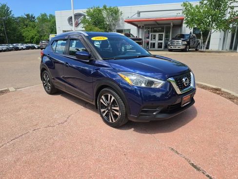 Used 2019 Nissan Kicks SV FWD image 7