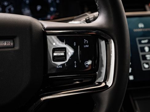 Used 2024 Land Rover Range Rover Evoque S image 29