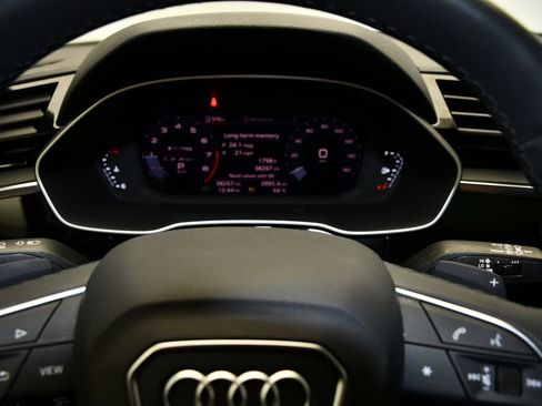 Certified 2023 Audi Q3 2.0T Premium w/ Convenience Package AWD/4WD image 34