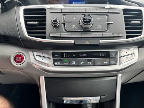 Used 2014 Honda Accord EX image 21