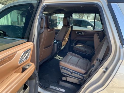 Used 2021 Chevrolet Tahoe High Country image 15