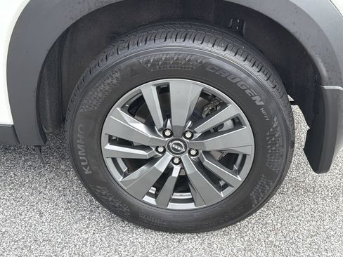Certified 2024 Nissan Pathfinder S FWD image 31