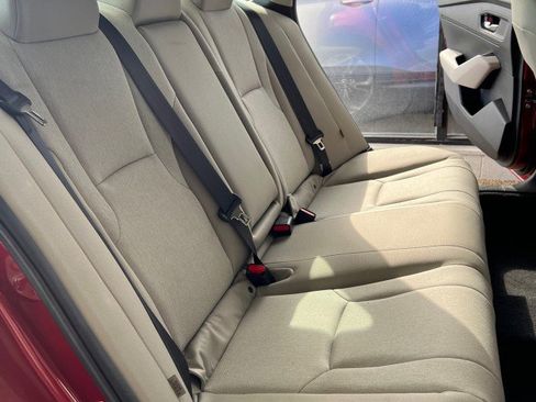 Used 2024 Honda Accord EX image 12