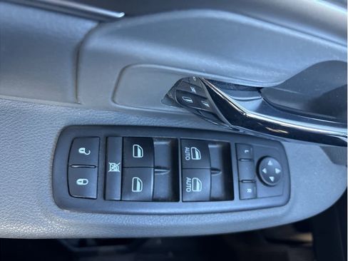 Used 2019 RAM 1500 Classic Warlock image 13