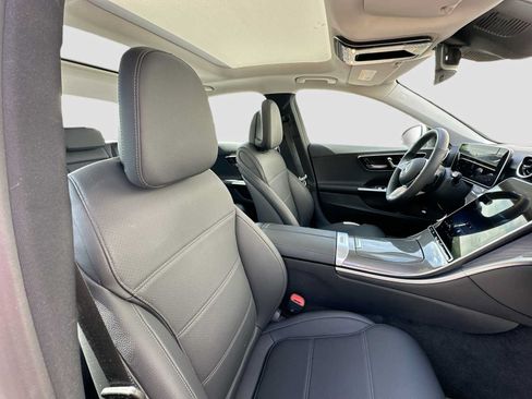 Used 2026 Mercedes-Benz C 300 Sedan image 28