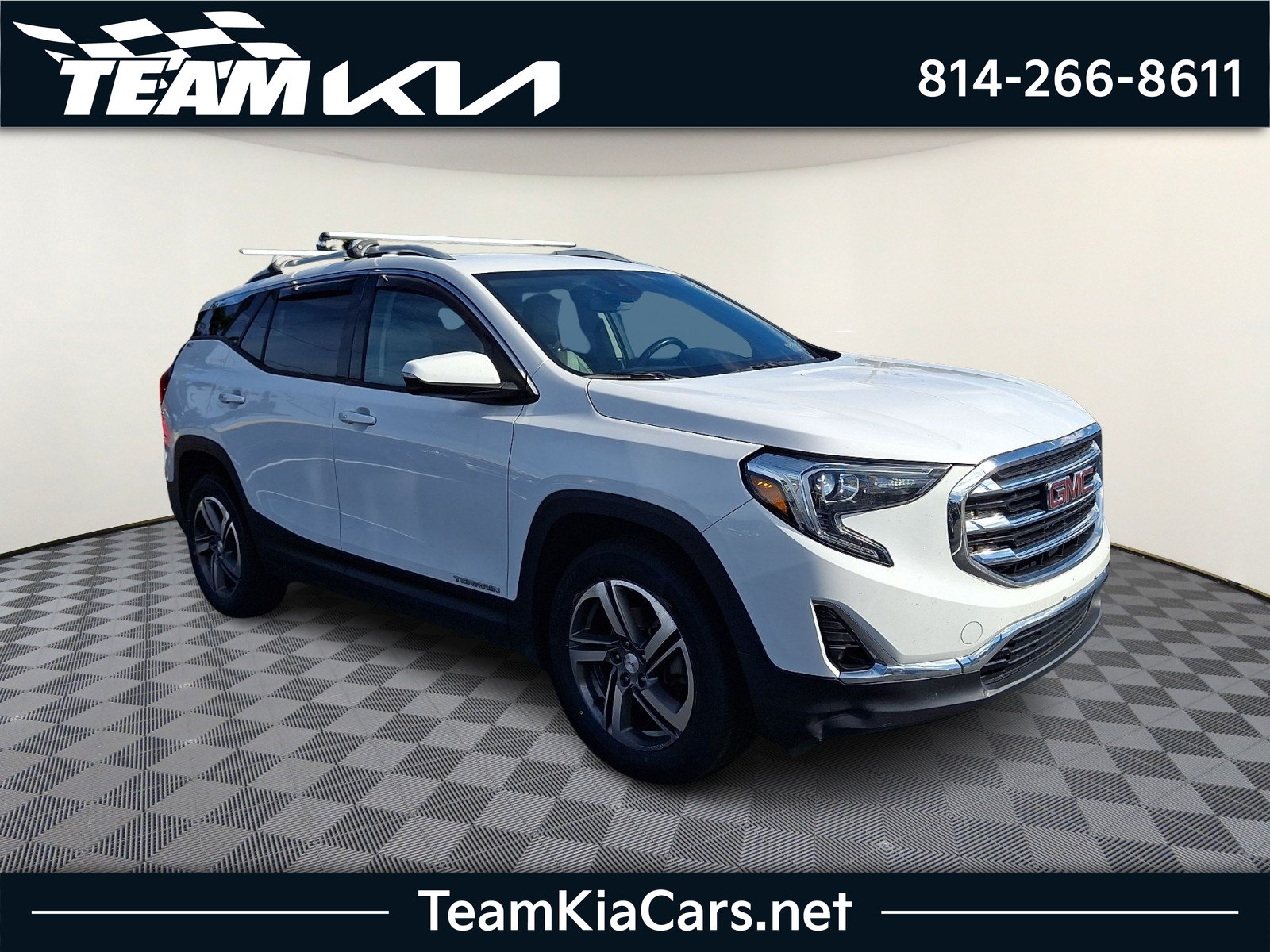 Used 2020 GMC Terrain SLT AWD/4WD image 1
