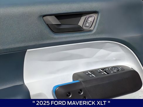 New 2025 Ford Maverick XLT image 15