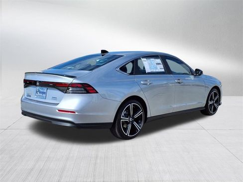 Certified 2025 Honda Accord Sport image 7