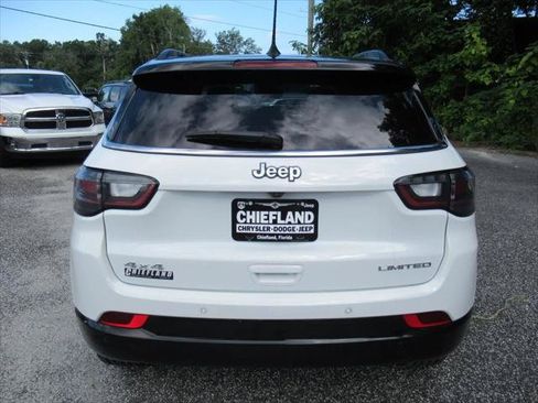 Certified 2025 Jeep Compass Limited w/ Elite Group AWD/4WD image 6