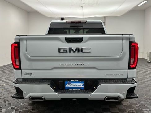 New 2026 GMC Sierra 1500 Denali Ultimate image 11