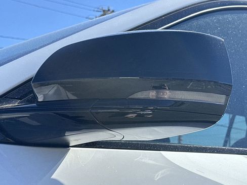 New 2025 Jeep Grand Cherokee L Altitude image 28