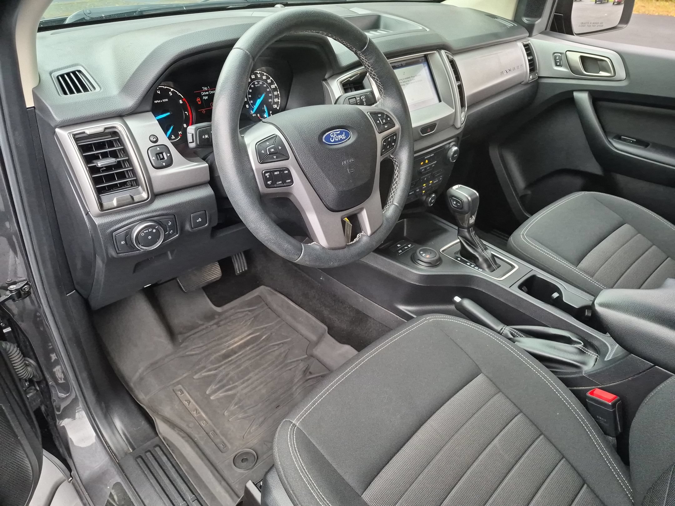 Used 2019 Ford Ranger XLT w/ Equipment Group 302A Luxury AWD/4WD image 11