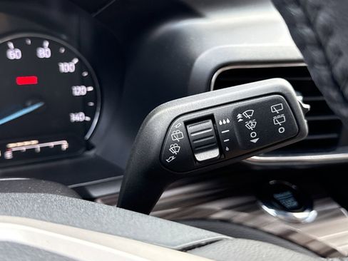 Used 2023 Ford Explorer Limited w/ Equipment Group 301A image 24