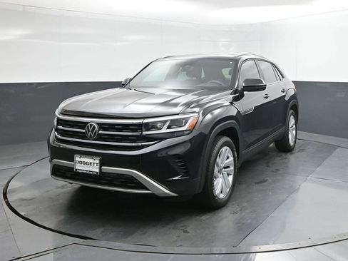 Certified 2023 Volkswagen Atlas Cross Sport SE image 30
