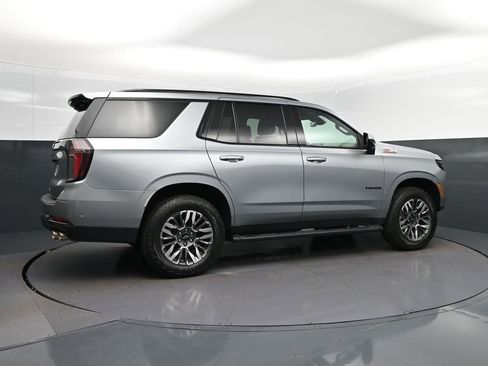 Used 2025 Chevrolet Tahoe Z71 AWD/4WD image 8