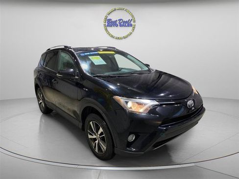 Used 2017 Toyota RAV4 XLE w/ Plus Special Value Package AWD/4WD image 6