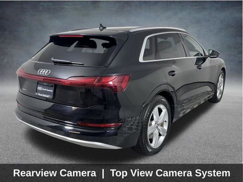 Used 2019 Audi e-tron Prestige w/ Prestige Package image 9