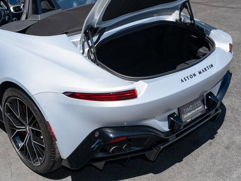 Used 2023 Aston Martin V8 Vantage Roadster image 13