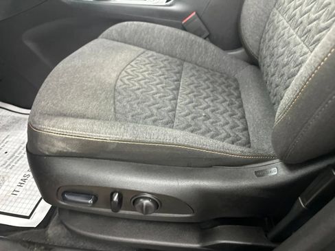 Used 2024 Chevrolet Equinox LT AWD/4WD image 34
