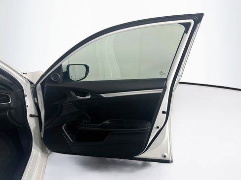 Used 2020 Honda Civic EX image 30