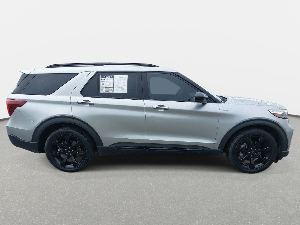 Used 2023 Ford Explorer ST-Line w/ Class IV Trailer Tow Package RWD image 4