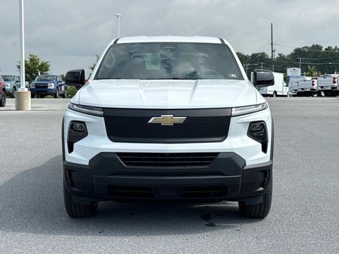 New 2025 Chevrolet Silverado EV W/T image 18