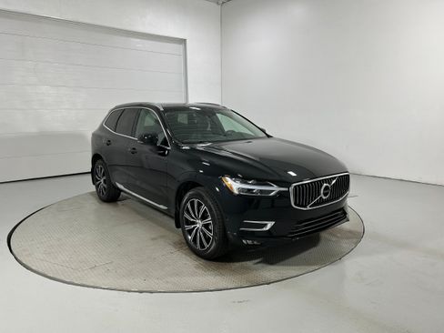 Used 2019 Volvo XC60 T5 Inscription w/ Protection Package AWD/4WD image 2