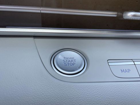 New 2026 Hyundai Elantra Limited image 44