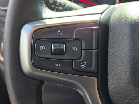 Used 2022 Chevrolet Silverado 1500 LT AWD/4WD image 34