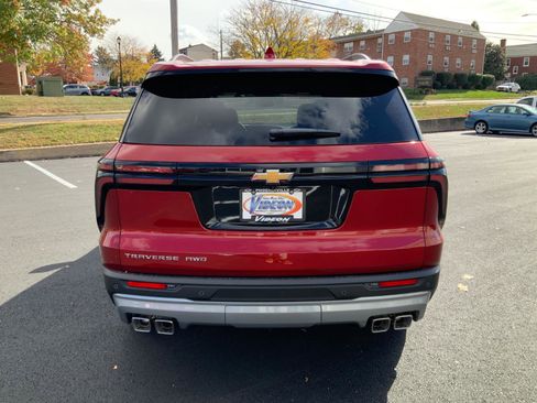 New 2026 Chevrolet Traverse LT w/ LPO, Floor Liner Package AWD/4WD image 6