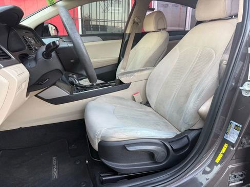 Used 2017 Hyundai Sonata SE image 8