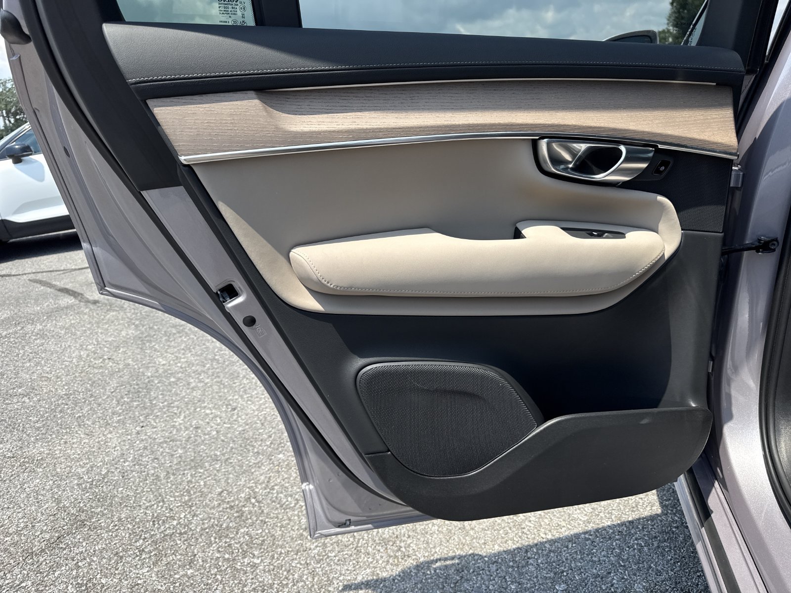 Certified 2026 Volvo XC90 B6 Plus AWD/4WD image 38