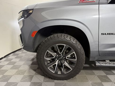 Used 2022 Chevrolet Suburban Z71 w/ Off-Road Capability Package AWD/4WD image 12