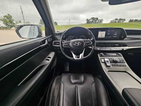 Used 2021 Hyundai Palisade Limited w/ Cargo Package FWD image 13