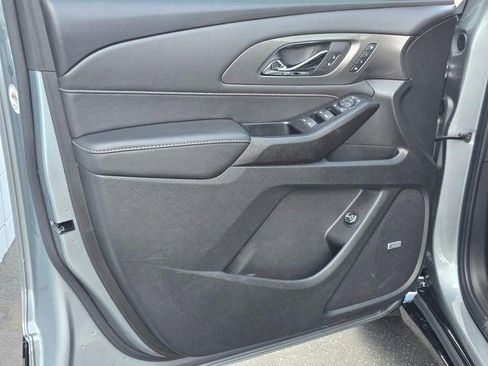 Certified 2023 Chevrolet Traverse Premier w/ Redline Edition image 9