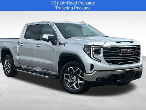 Used 2022 GMC Sierra 1500 SLT w/ X31 Off-Road Package AWD/4WD image 3