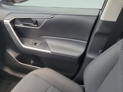 Certified 2025 Toyota RAV4 LE FWD image 13