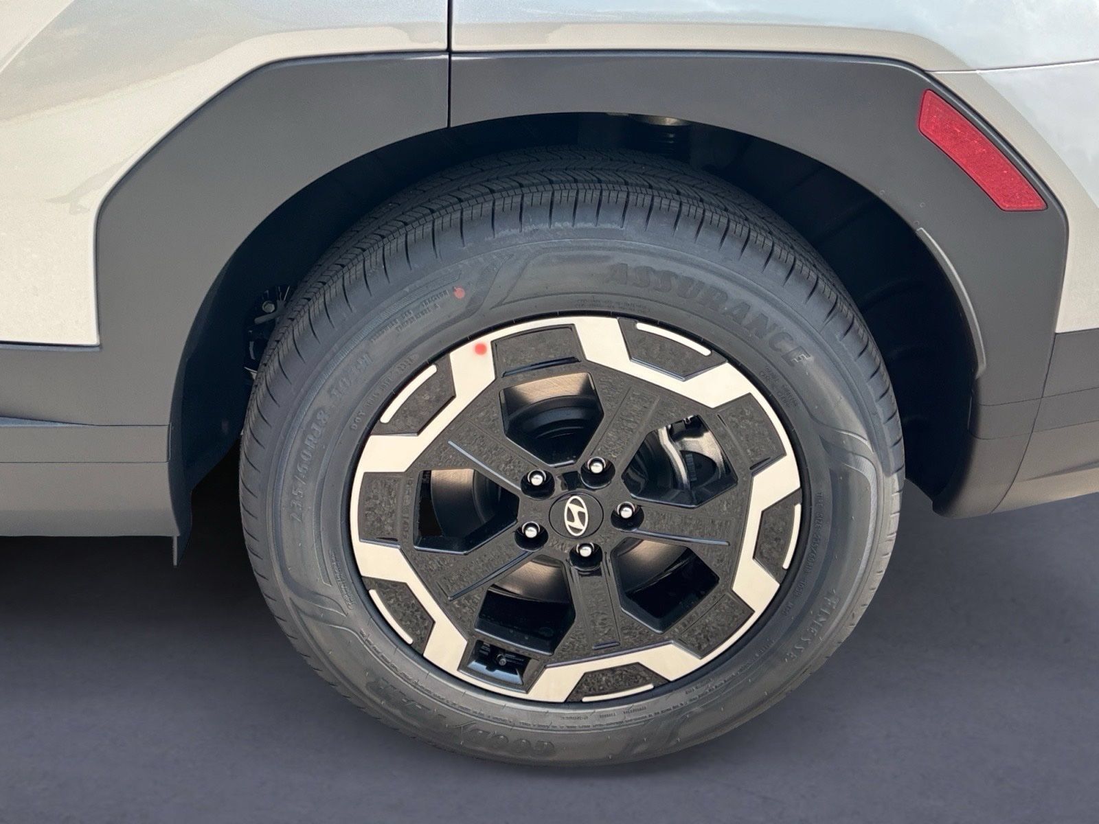 New 2027 Hyundai Santa Fe SE FWD image 9
